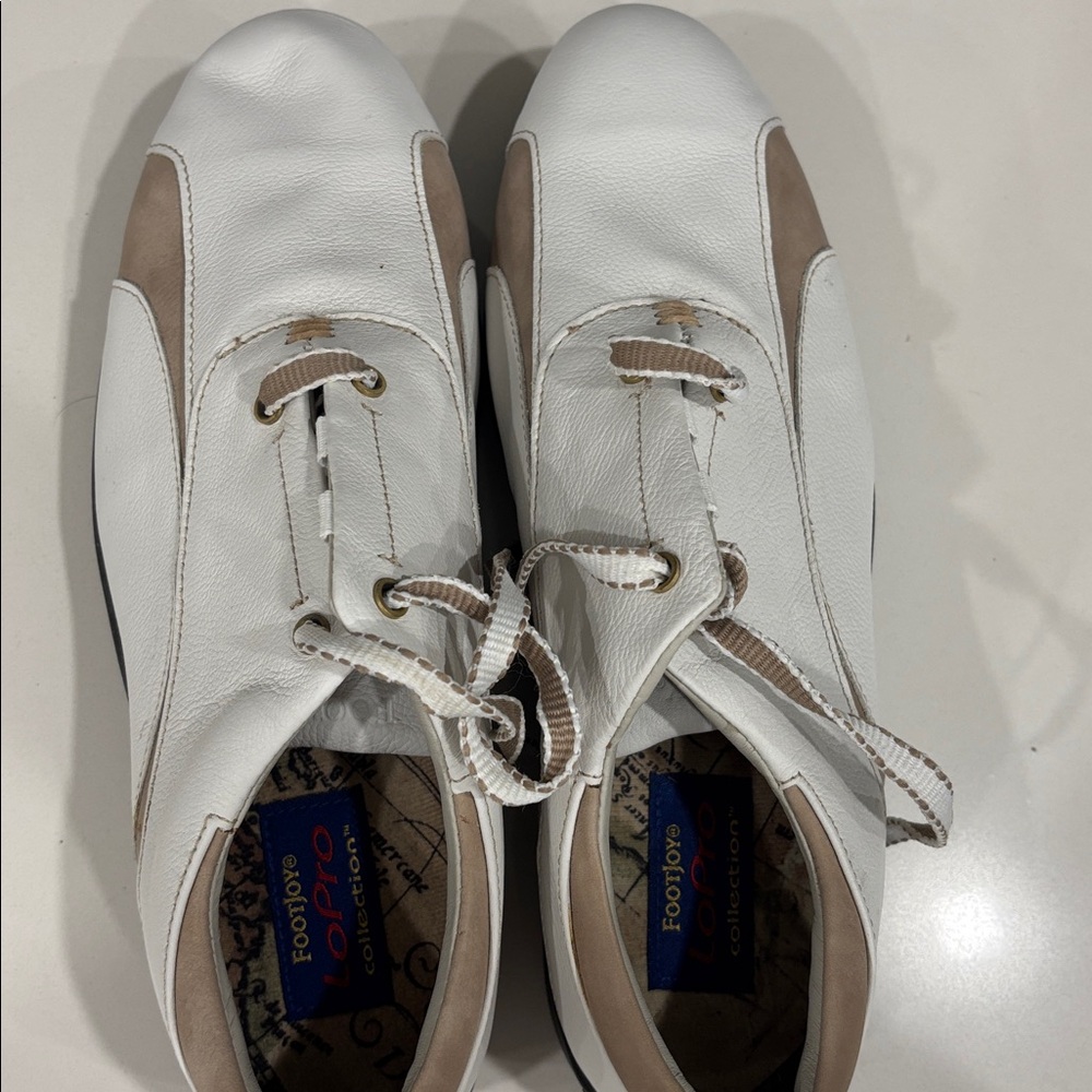 Footjoy Lo Pro White & Tan Soft Spike Golf Shoes  Size 8.5